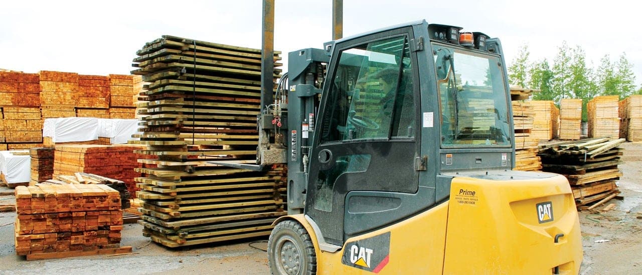 CAT lift truck in a warehousing facility